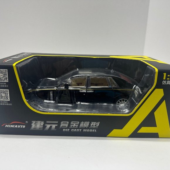 1:24 Rolls-Royce Phantom Metal Diecast  Black WITH LEDS Roll-Back - Picture 9 of 9